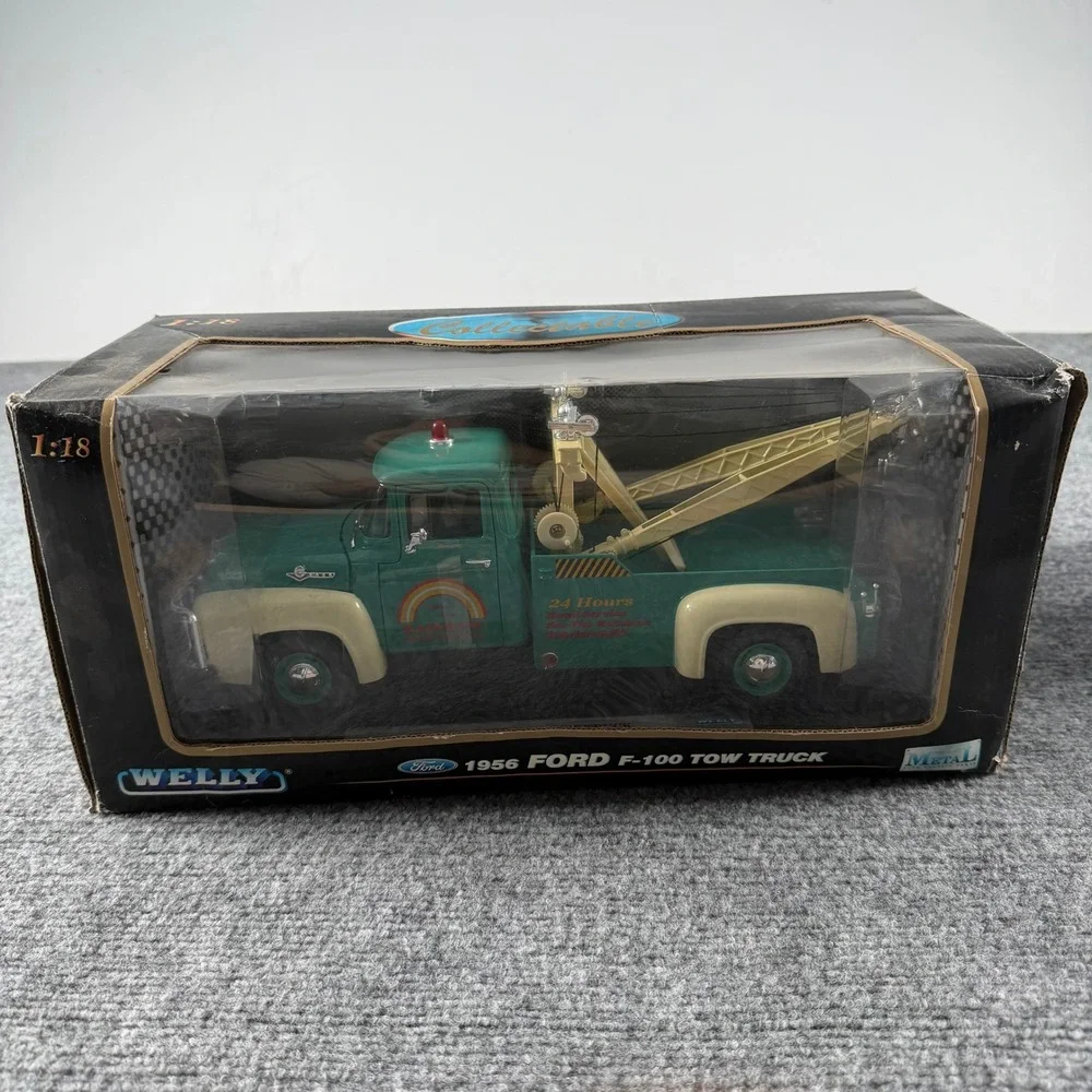Welly 1956 Ford F-100 Tow Truck 1:18 Green Diecast Metal Collectible